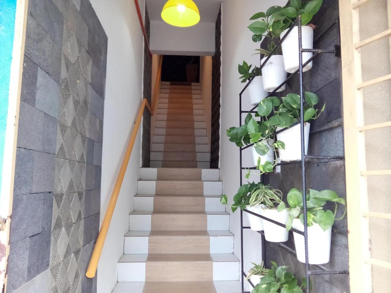 The Serai Cottage Transit Hotel Kampong Gong Badak Buitenkant foto